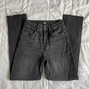 BDG Dillon Ankle Straight Leg Jeans 24